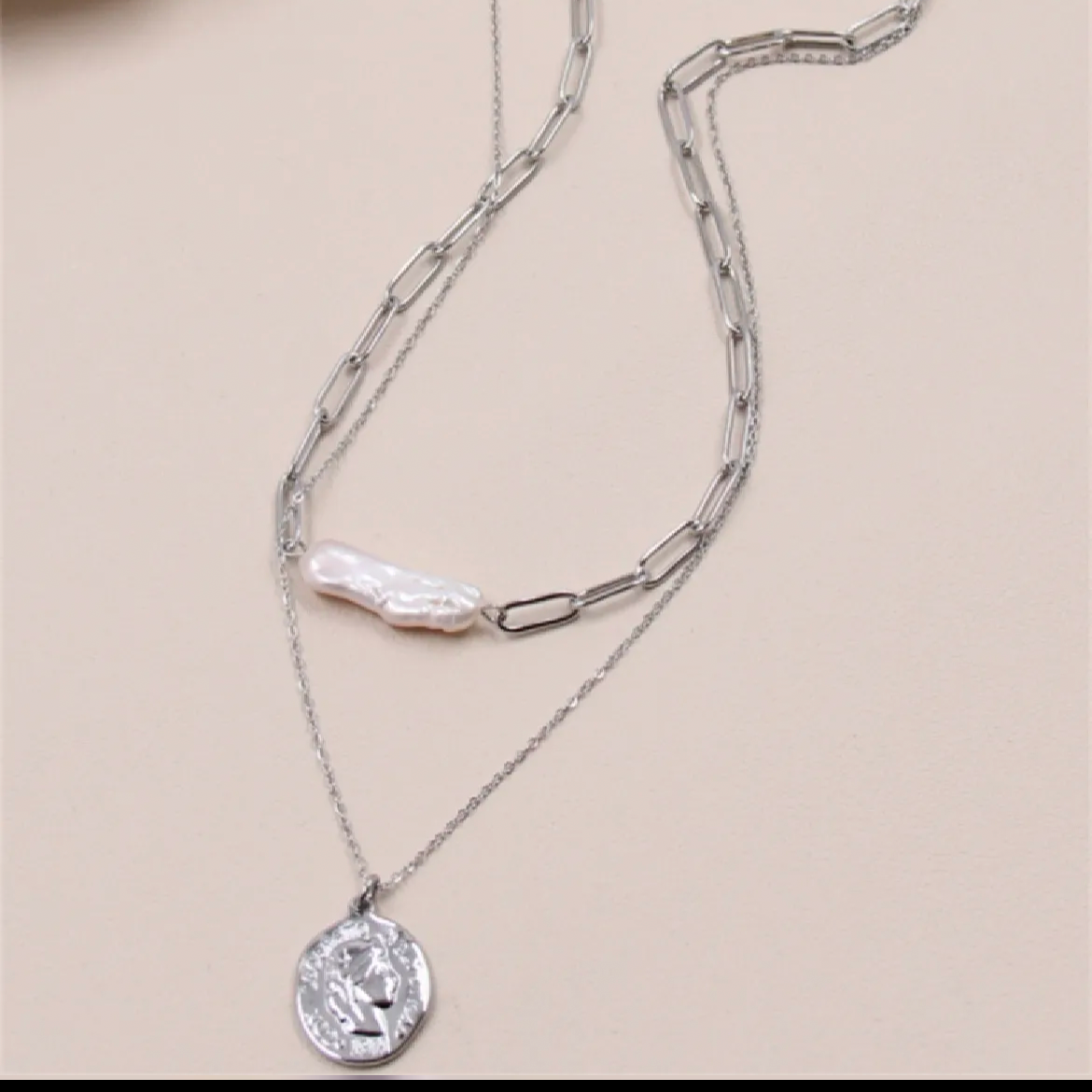 Collier Louisa