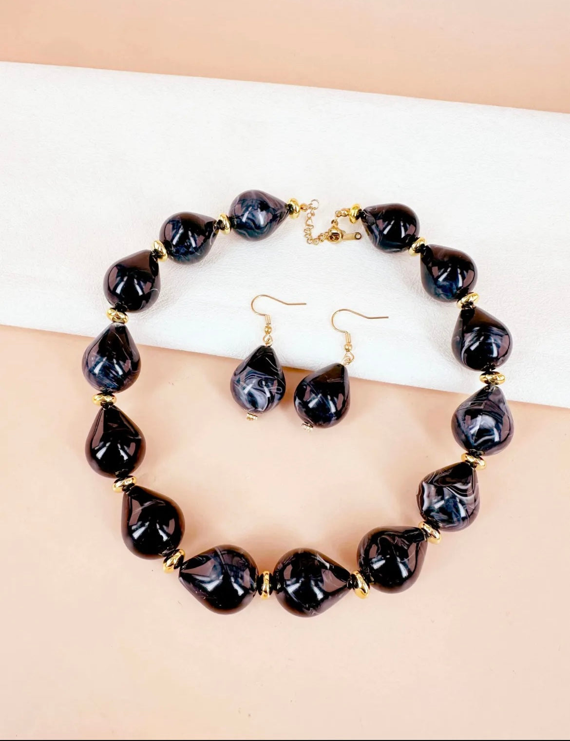 Collier et boucles d’oreilles Gouttes